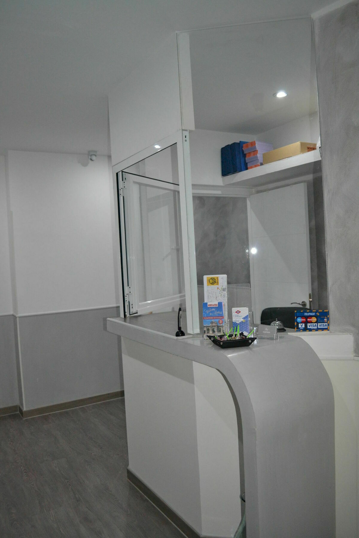 Hostal Meyra Madrid Eksteriør billede