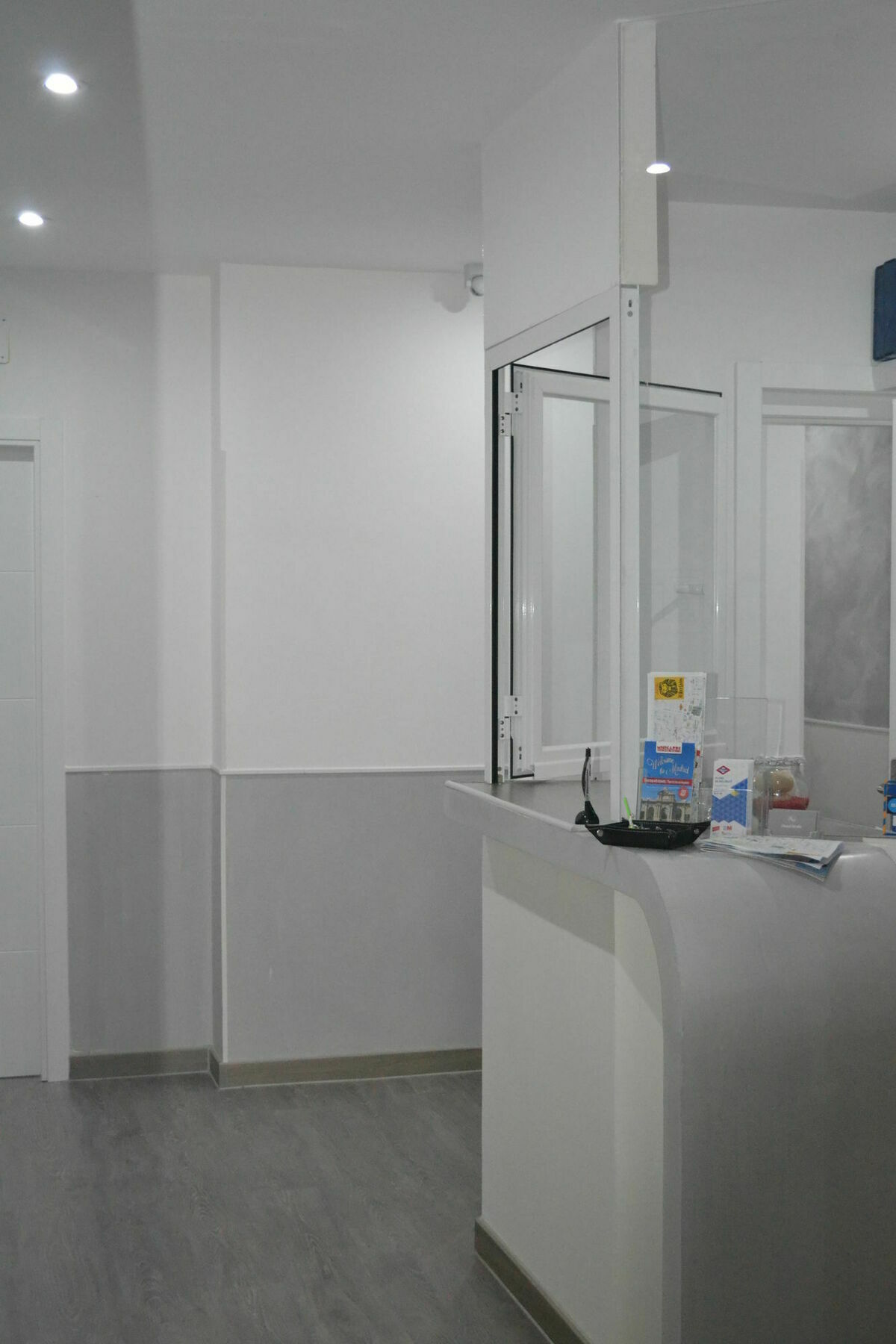 Hostal Meyra Madrid Eksteriør billede